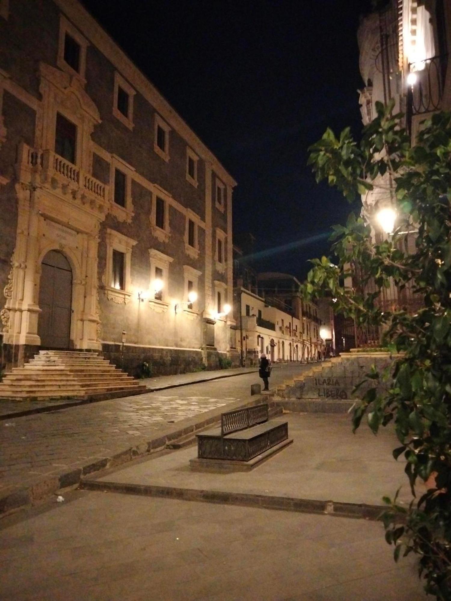 Etna Timeo Central Apartment In Baroque Building CTA Exterior foto
